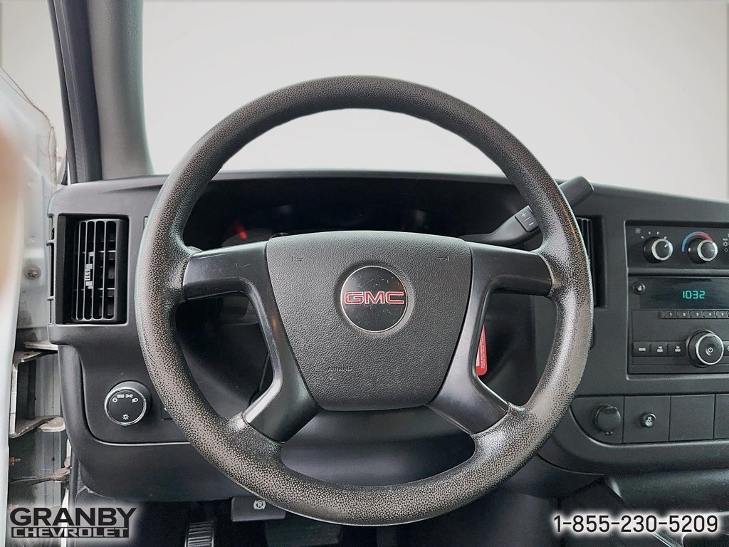 GMC Savana Commercial Cutaway 12 pied 2013 à Granby, Québec - 11 - w1024h768px