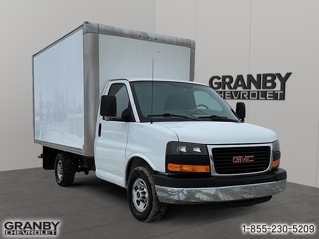 GMC Savana Commercial Cutaway 12 pied 2013 à Granby, Québec - 3 - w1024h768px