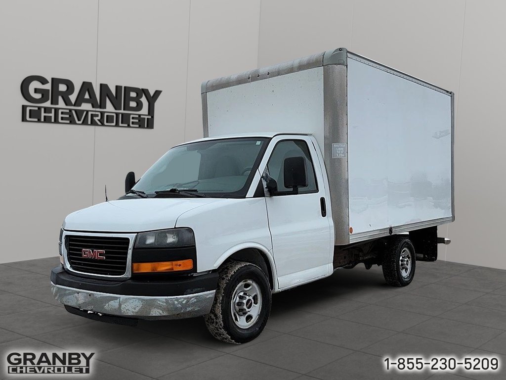 GMC Savana Commercial Cutaway 12 pied 2013 à Granby, Québec - 1 - w1024h768px