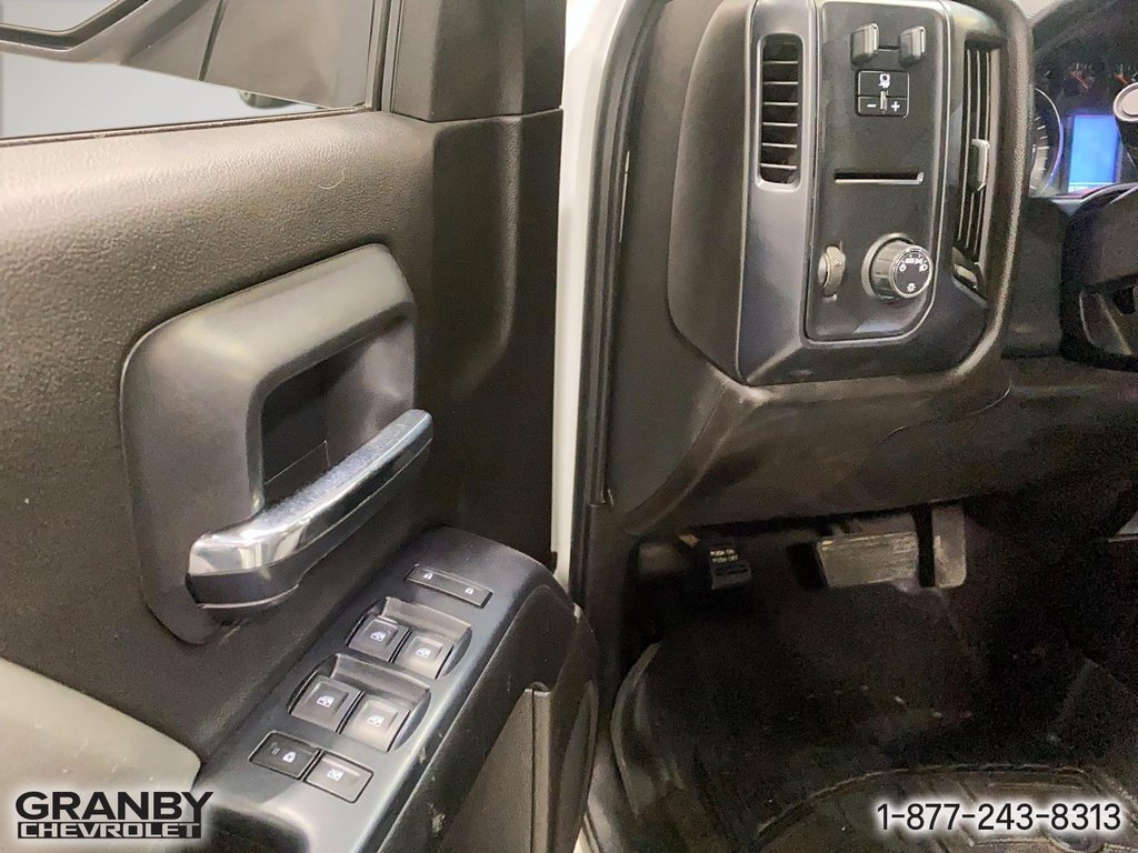 2019 GMC Sierra 1500 Limited CABINE DOUBLE BOITE 6.6 MOTEUR 5.3L in Granby, Quebec - 14 - w1024h768px