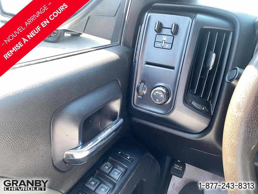 2019 GMC Sierra 1500 Limited in Granby, Quebec - 12 - w1024h768px