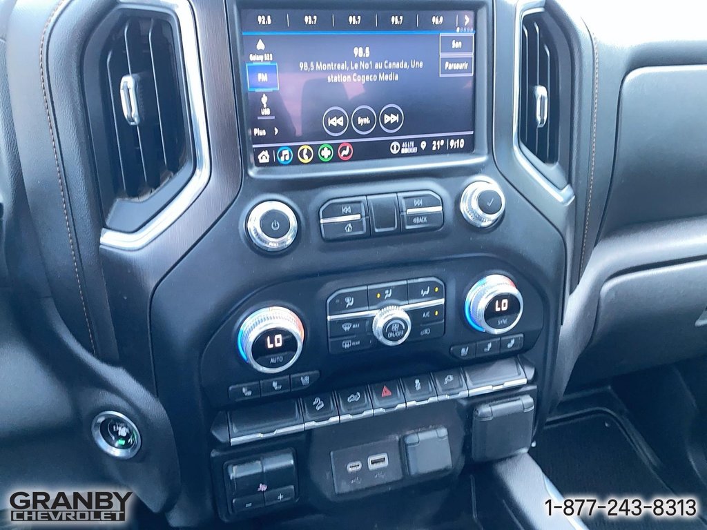 GMC SIERRA 1500 LIMITED AT4CREWCAB BOITE 6.6 MOTEUR 6.2L 2022 à Granby, Québec - 17 - w1024h768px