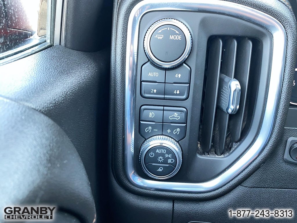 GMC SIERRA 1500 LIMITED AT4CREWCAB BOITE 6.6 MOTEUR 6.2L 2022 à Granby, Québec - 18 - w1024h768px