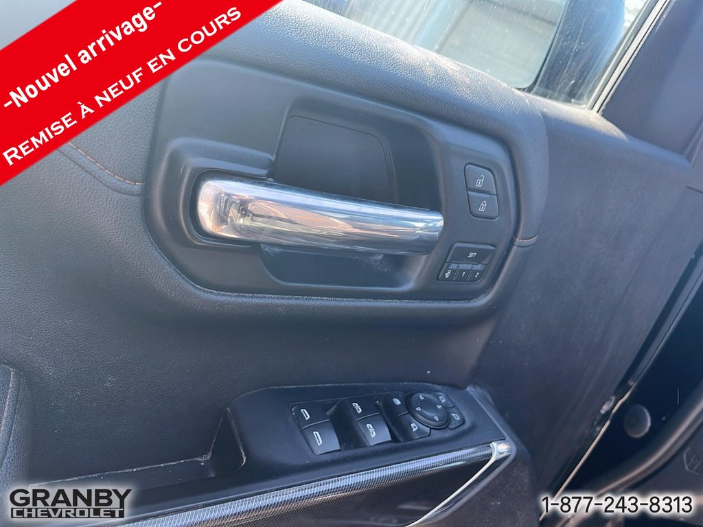2022 GMC Sierra 1500 Limited AT4 crewcab boite 6.6 moteur diesel in Granby, Quebec - 11 - w1024h768px