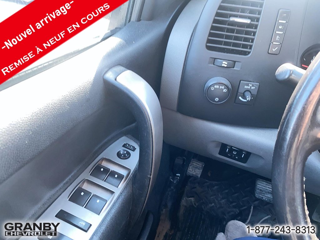 2013 GMC Sierra 1500 in Granby, Quebec - 11 - w1024h768px