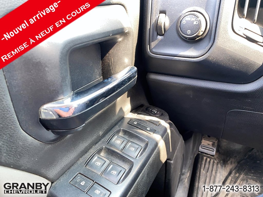 GMC Sierra 1500  2015 à Granby, Québec - 12 - w1024h768px