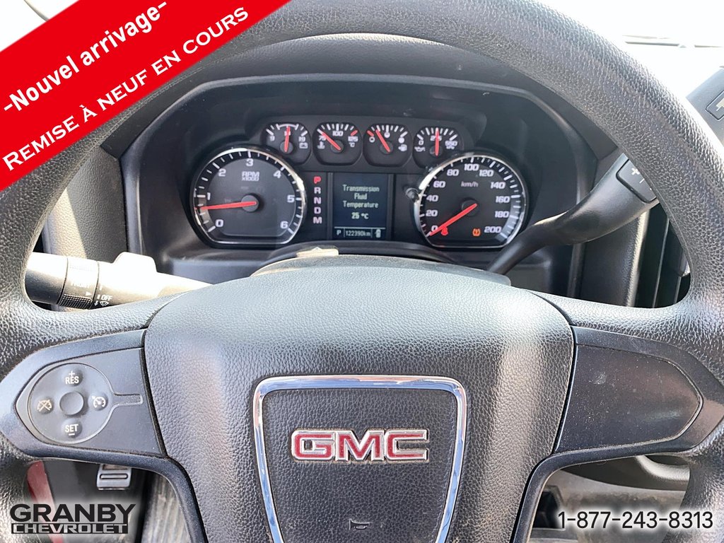 GMC Sierra 1500  2015 à Granby, Québec - 9 - w1024h768px
