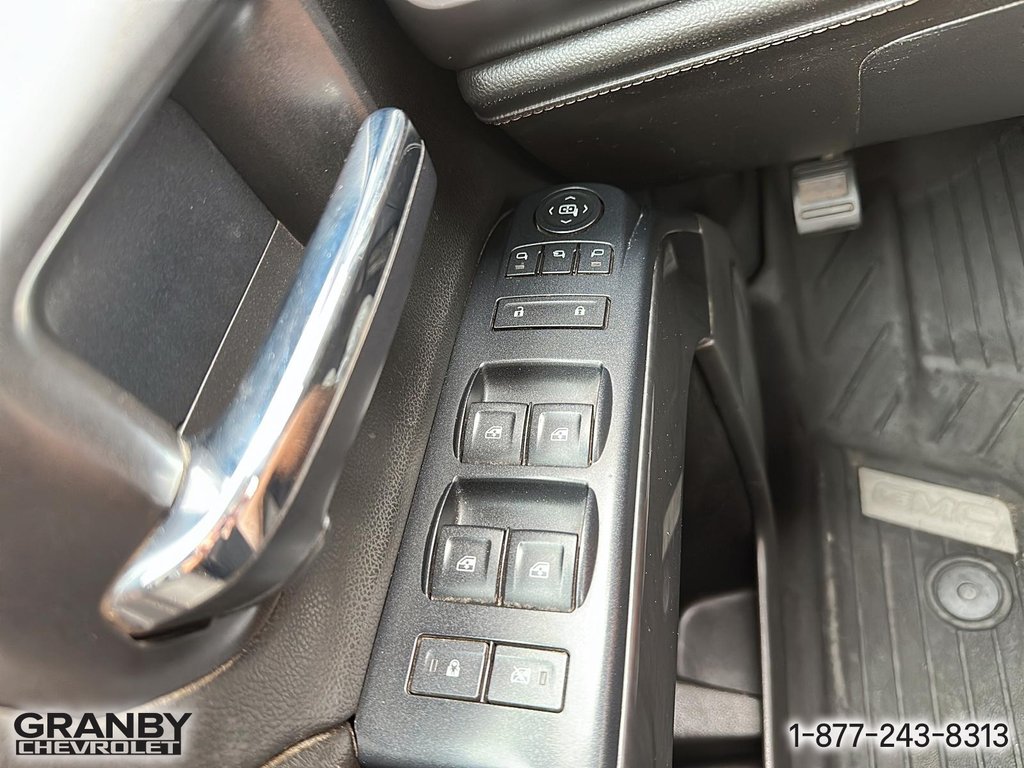 GMC Sierra 1500 SLE CREWCAB BOITE 6.6 2016 à Granby, Québec - 13 - w1024h768px