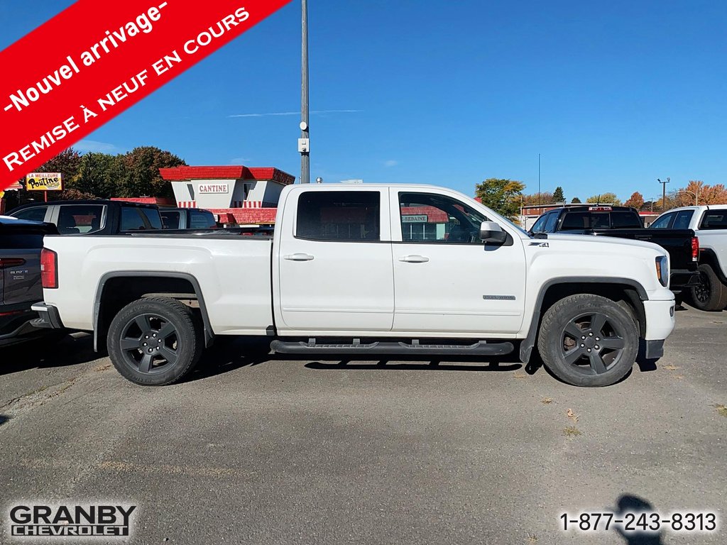 2017 GMC Sierra 1500 SLE crewcab boite 6.6 moteur 5.3l in Granby, Quebec - 5 - w1024h768px
