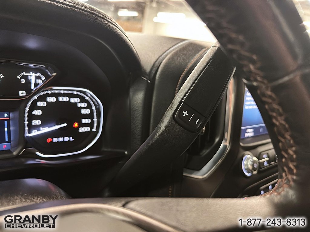 2021 GMC Sierra 1500 AT4 CREWCAB BOITE 6.6 DIESEL in Granby, Quebec - 18 - w1024h768px