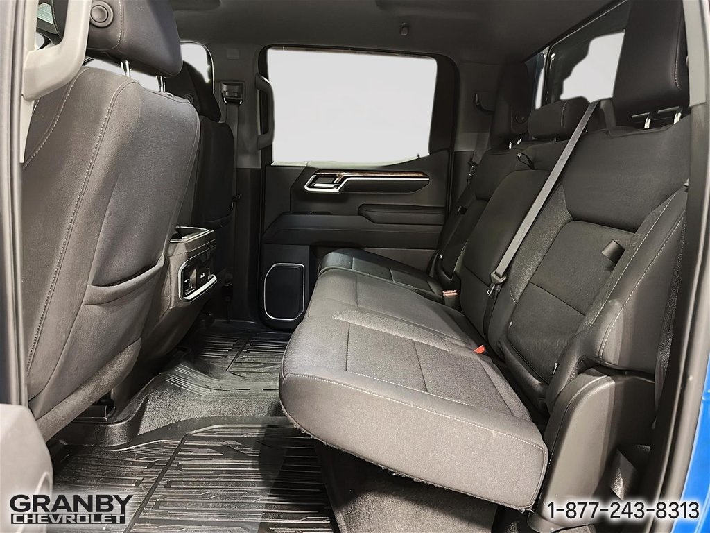 2022 GMC Sierra 1500 Elevation in Granby, Quebec - 13 - w1024h768px