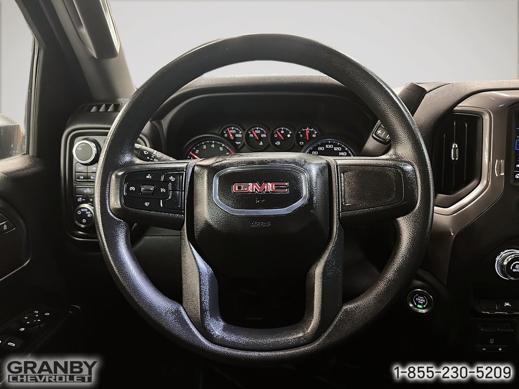 2023 GMC Sierra 1500 PRO in Granby, Quebec - 15 - w1024h768px