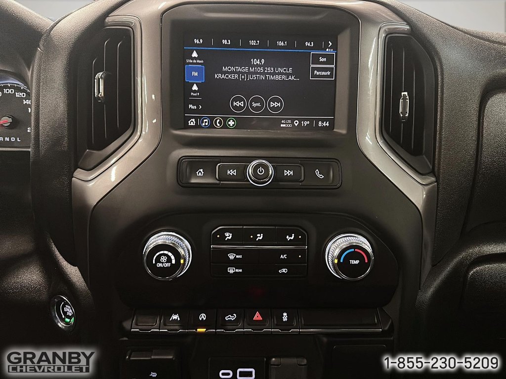 2023 GMC Sierra 1500 PRO in Granby, Quebec - 17 - w1024h768px