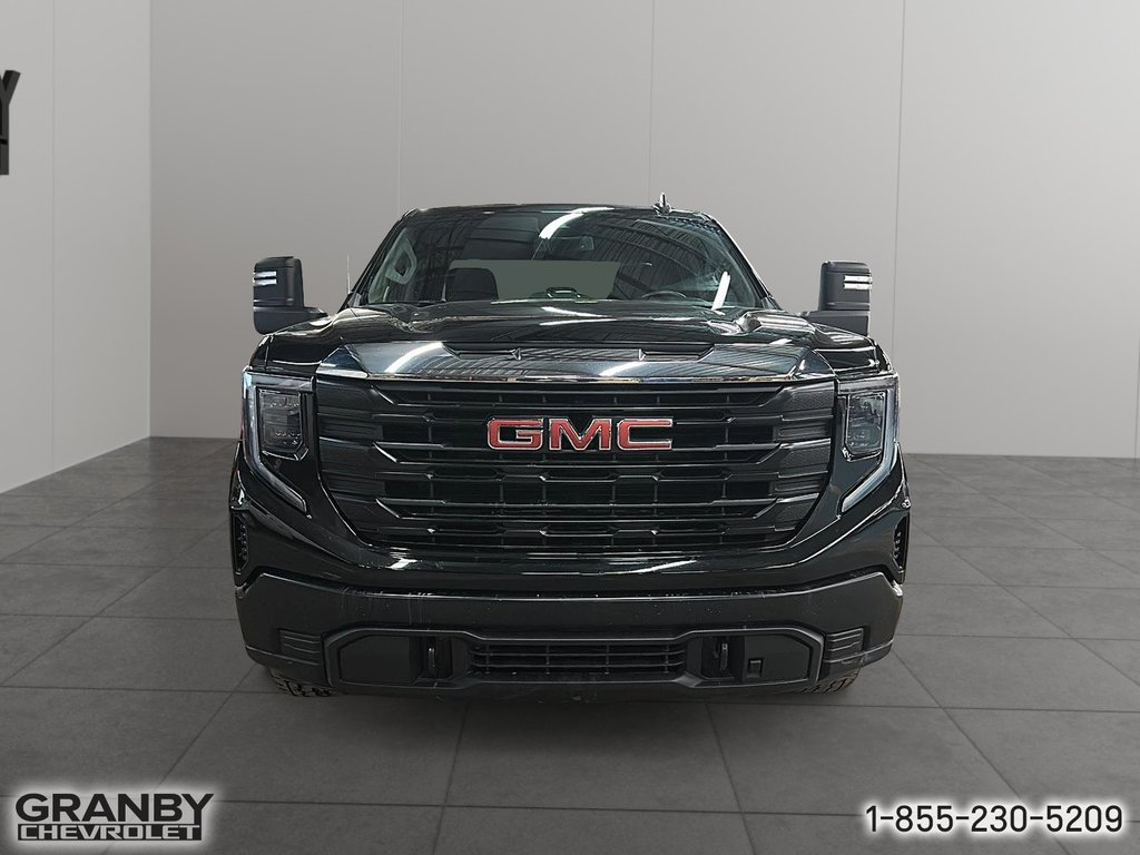 2023 GMC Sierra 1500 PRO in Granby, Quebec - 2 - w1024h768px