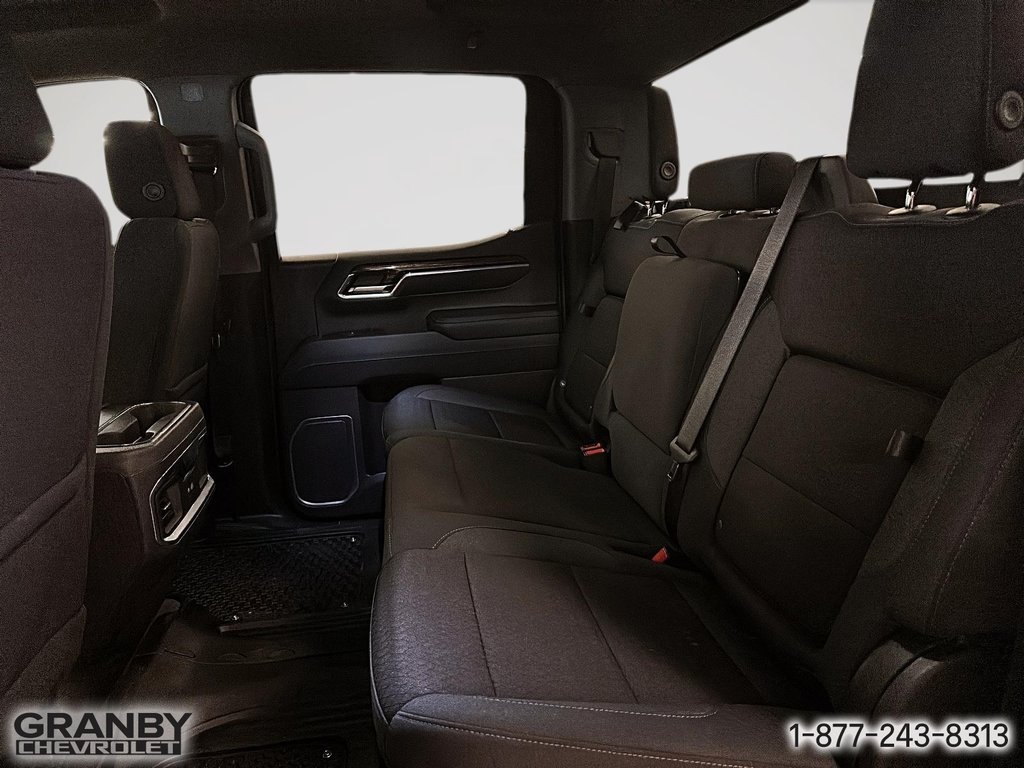 2023 GMC Sierra 1500 in Granby, Quebec - 12 - w1024h768px