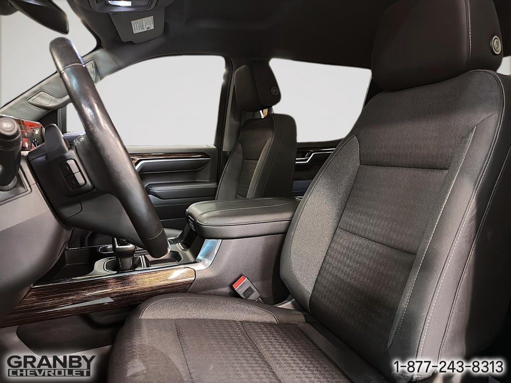 2023 GMC Sierra 1500 in Granby, Quebec - 11 - w1024h768px