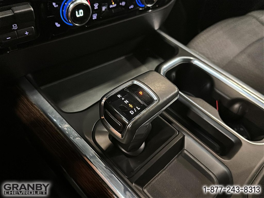 2023 GMC Sierra 1500 Elevation crewcab diesel boite 6.6 pied in Granby, Quebec - 19 - w1024h768px