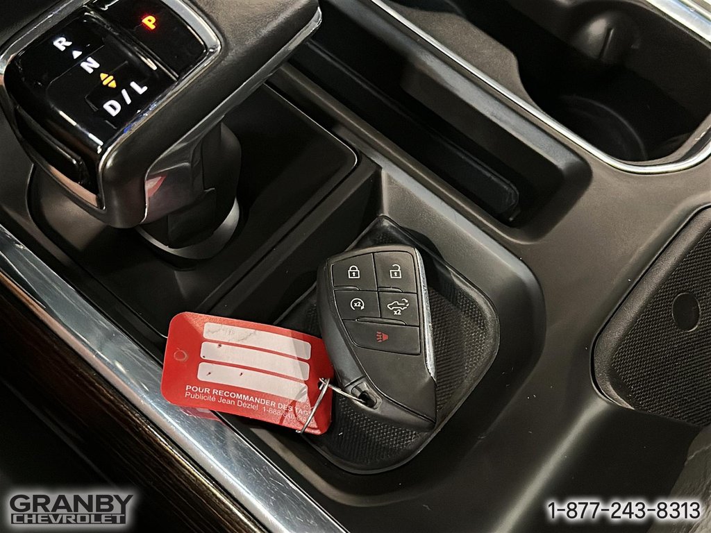 2023 GMC Sierra 1500 Elevation crewcab diesel boite 6.6 pied in Granby, Quebec - 21 - w1024h768px