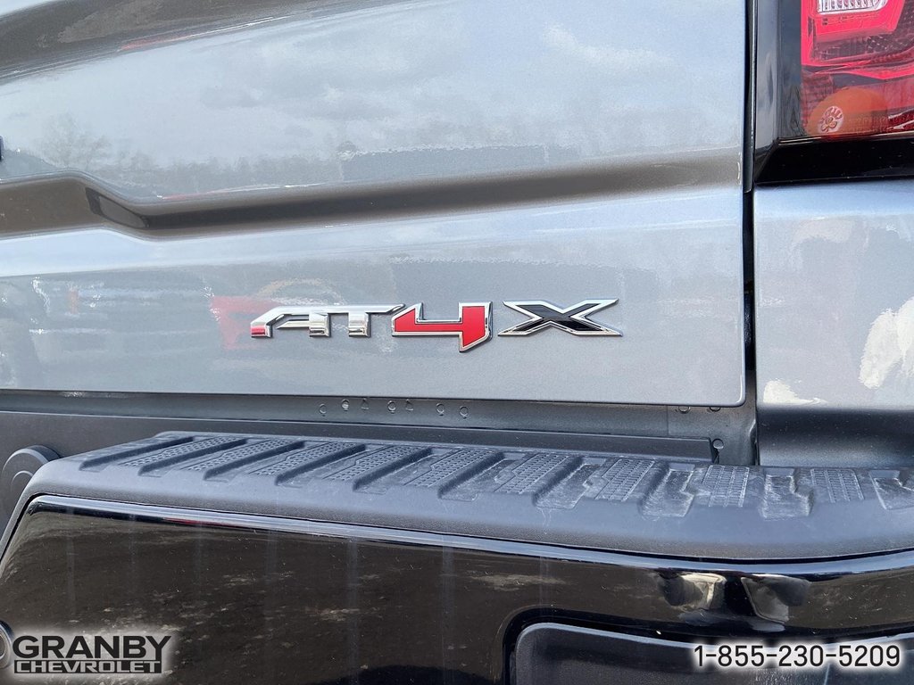 2024 GMC SIERRA 1500 CREW AT4-X 4RM in Granby, Quebec - 13 - w1024h768px