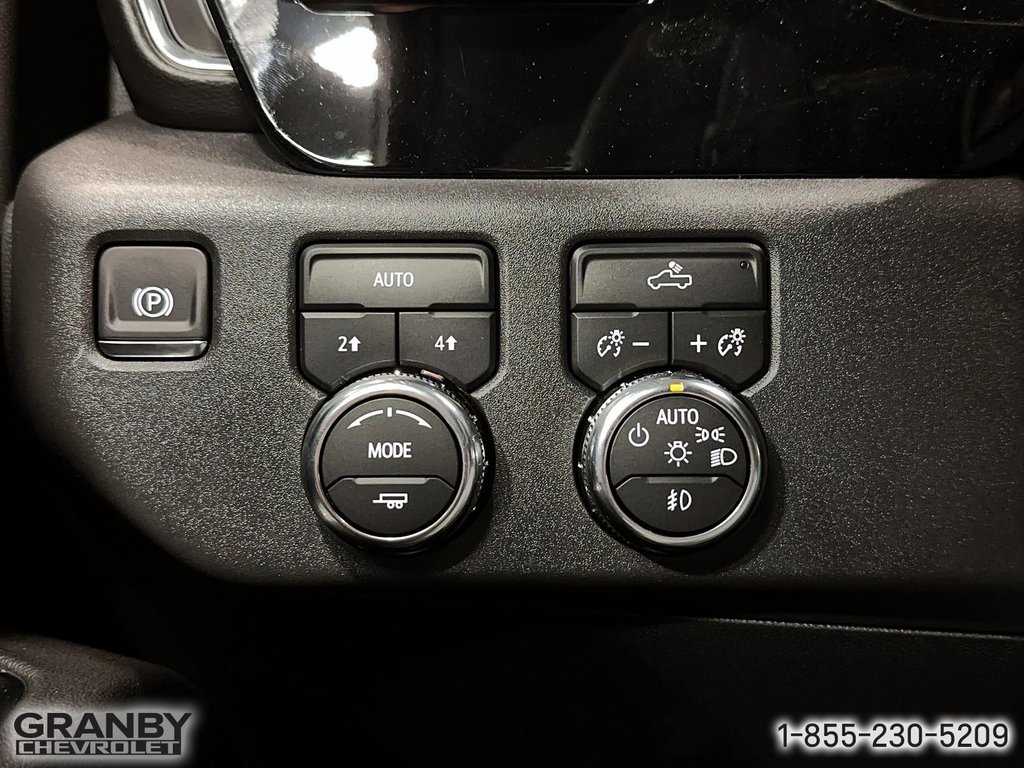 2024 GMC Sierra 1500 in Granby, Quebec - 18 - w1024h768px