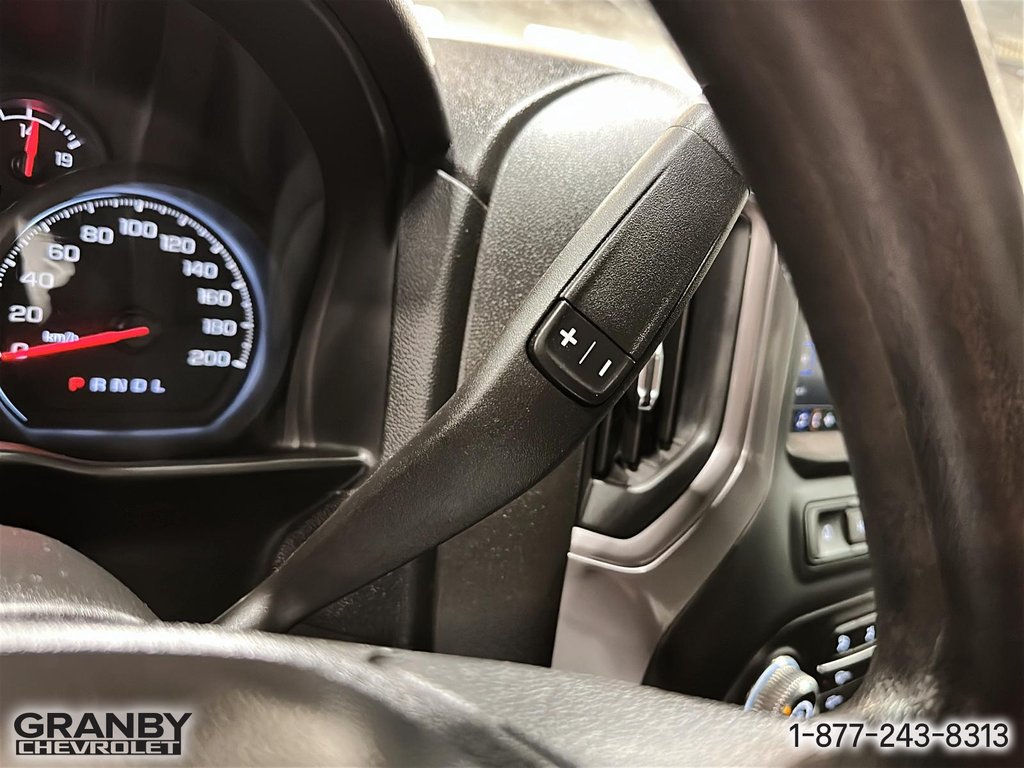 2024 GMC Sierra 1500 Pro crewcab boite 6.6 moteur 4 cyl 2.7L in Granby, Quebec - 20 - w1024h768px