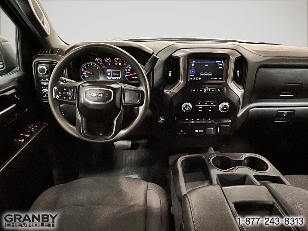 2024 GMC Sierra 1500 Pro crewcab boite 6.6 moteur 4 cyl 2.7L in Granby, Quebec - 14 - w1024h768px