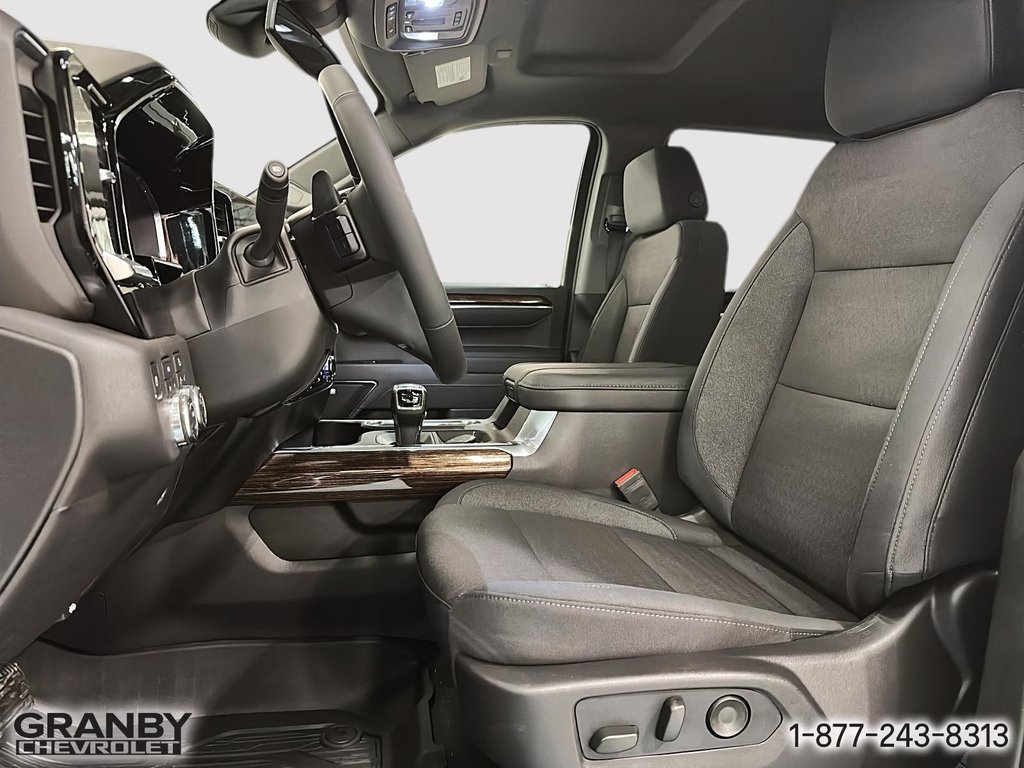 2026 GMC Sierra 1500 in Granby, Quebec - 11 - w1024h768px