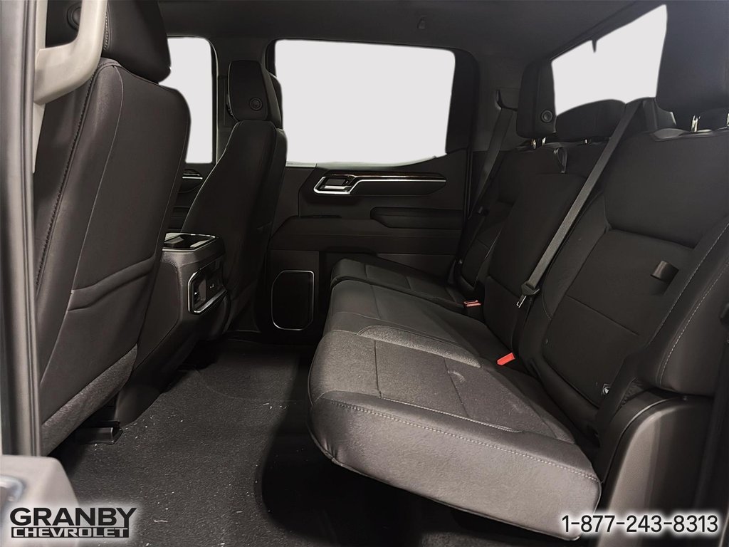 2026 GMC K1500 SIERRA CREW CAB ELEVATION STD/BOX (3SB) in Granby, Quebec - 12 - w1024h768px