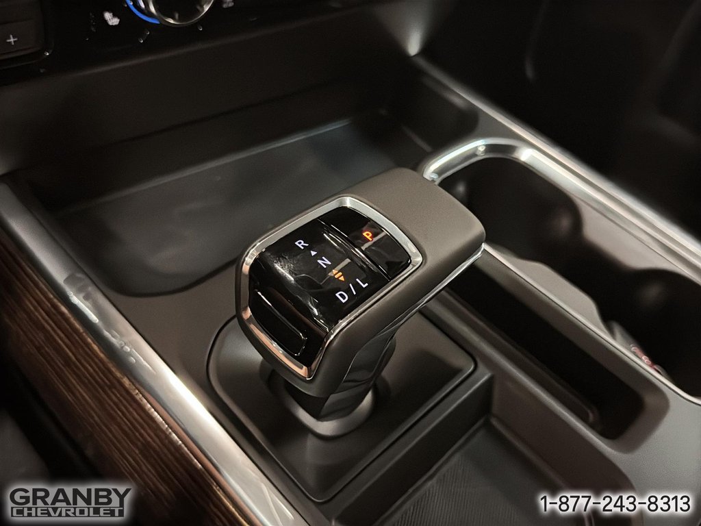 2026 GMC K1500 SIERRA CREW CAB ELEVATION STD/BOX (3SB) in Granby, Quebec - 18 - w1024h768px