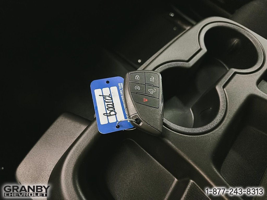 2026 GMC K1500 SIERRA CREW CAB ELEVATION STD/BOX (3SB) in Granby, Quebec - 19 - w1024h768px