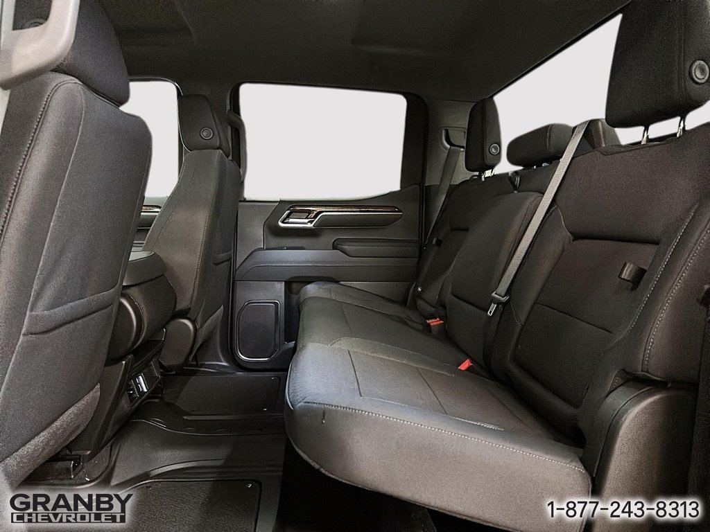 2026 GMC K1500 SIERRA CREW CAB ELEVATION STD/BOX (3SB) in Granby, Quebec - 11 - w1024h768px