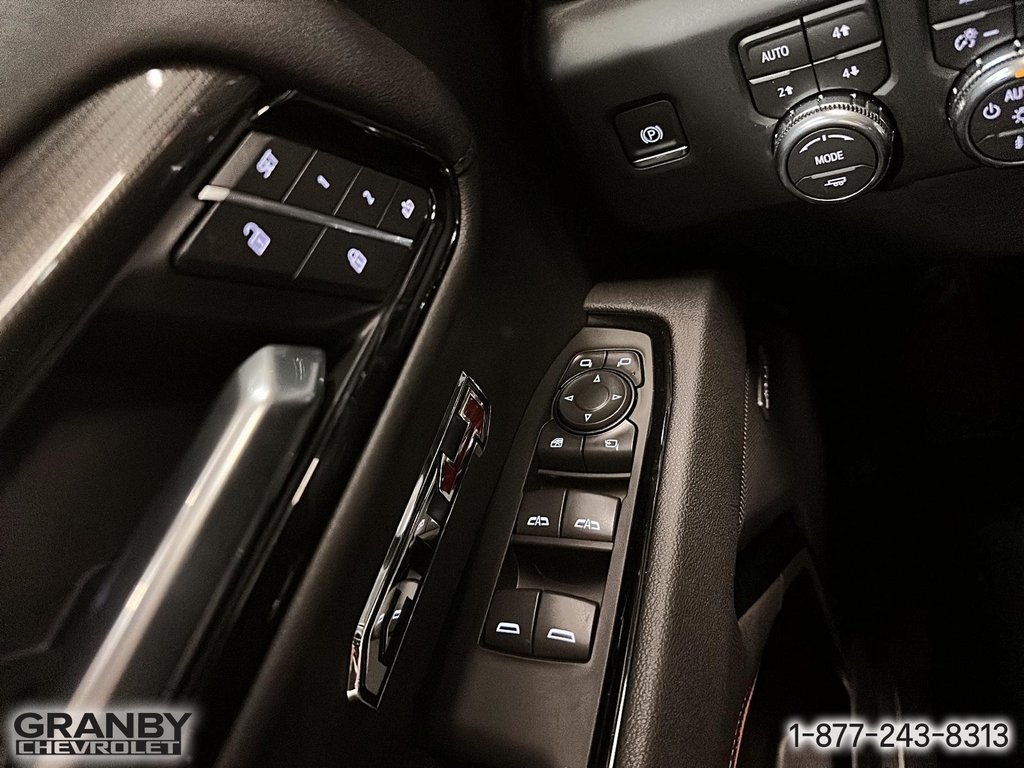 2026 GMC K1500 SIERRA CREW CAB AT4 STD/BOX (4SB) in Granby, Quebec - 14 - w1024h768px