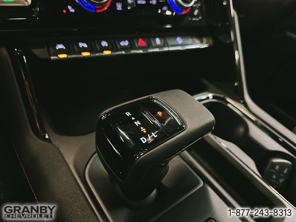 2026 GMC K1500 SIERRA CREW CAB AT4 STD/BOX (4SB) in Granby, Quebec - 18 - w1024h768px