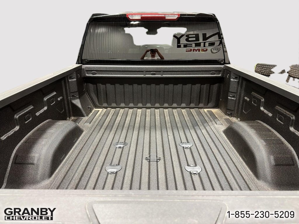 GMC Sierra 2500 HD  2024 à Granby, Québec - 18 - w1024h768px