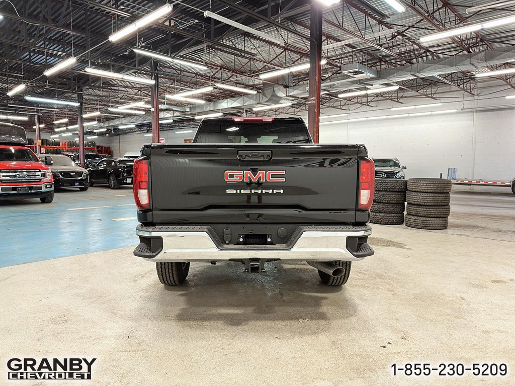 2024 GMC Sierra 2500 HD in Granby, Quebec - 3 - w1024h768px