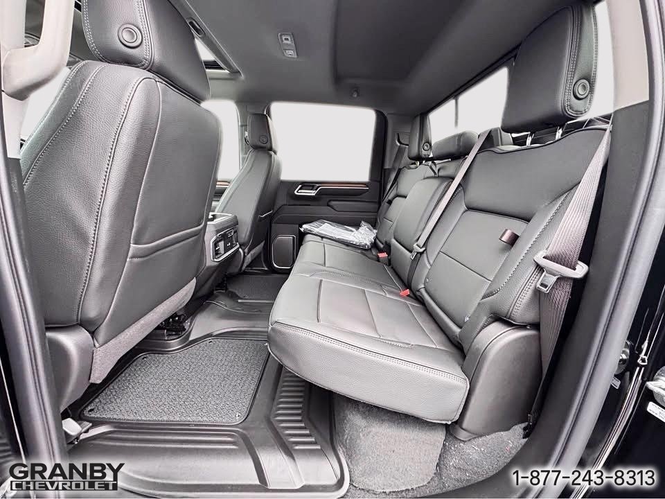 2026 GMC Sierra 2500 HD in Granby, Quebec - 8 - w1024h768px