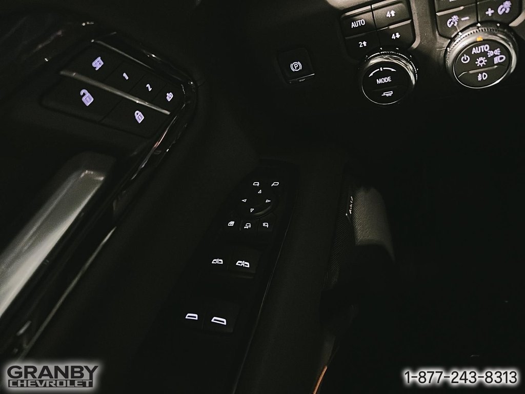 GMC Sierra 2500 HD  2026 à Granby, Québec - 13 - w1024h768px