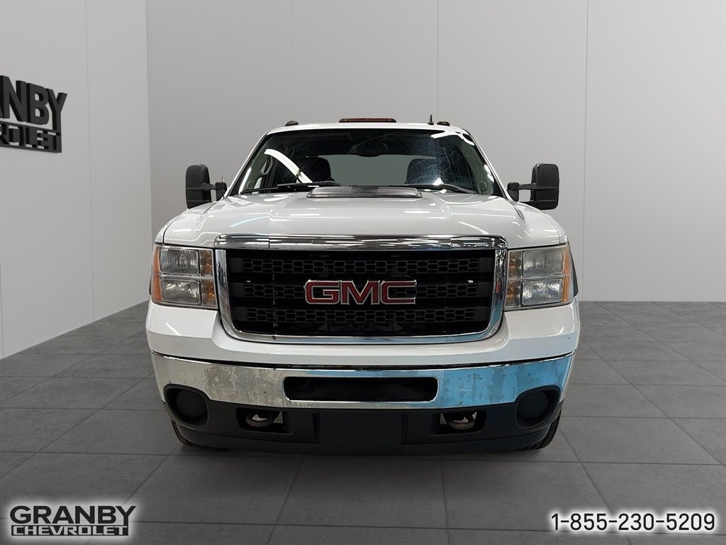 GMC Sierra 2500HD  2013 à Granby, Québec - 2 - w1024h768px