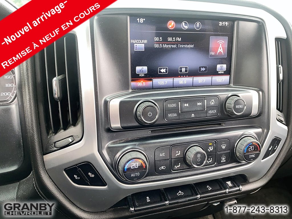 2015 GMC Sierra 2500HD in Granby, Quebec - 13 - w1024h768px