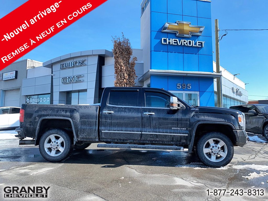 2016 GMC Sierra 2500HD SLT crewcab diesel boite 6.6 uree delete chipe in Granby, Quebec - 4 - w1024h768px