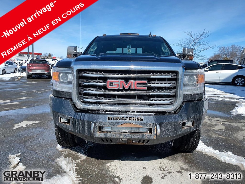2016 GMC Sierra 2500HD SLT crewcab diesel boite 6.6 uree delete chipe in Granby, Quebec - 2 - w1024h768px