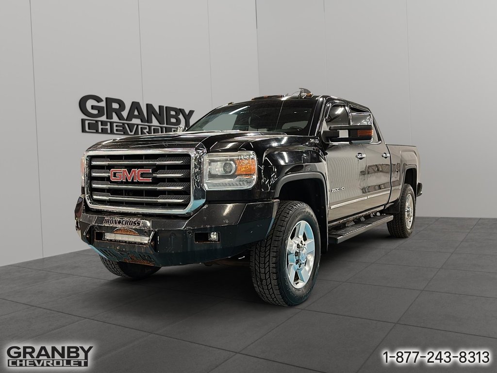GMC Sierra 2500HD SLT crewcab diesel boite 6.6 uree delete chipe 2016 à Granby, Québec - 1 - w1024h768px