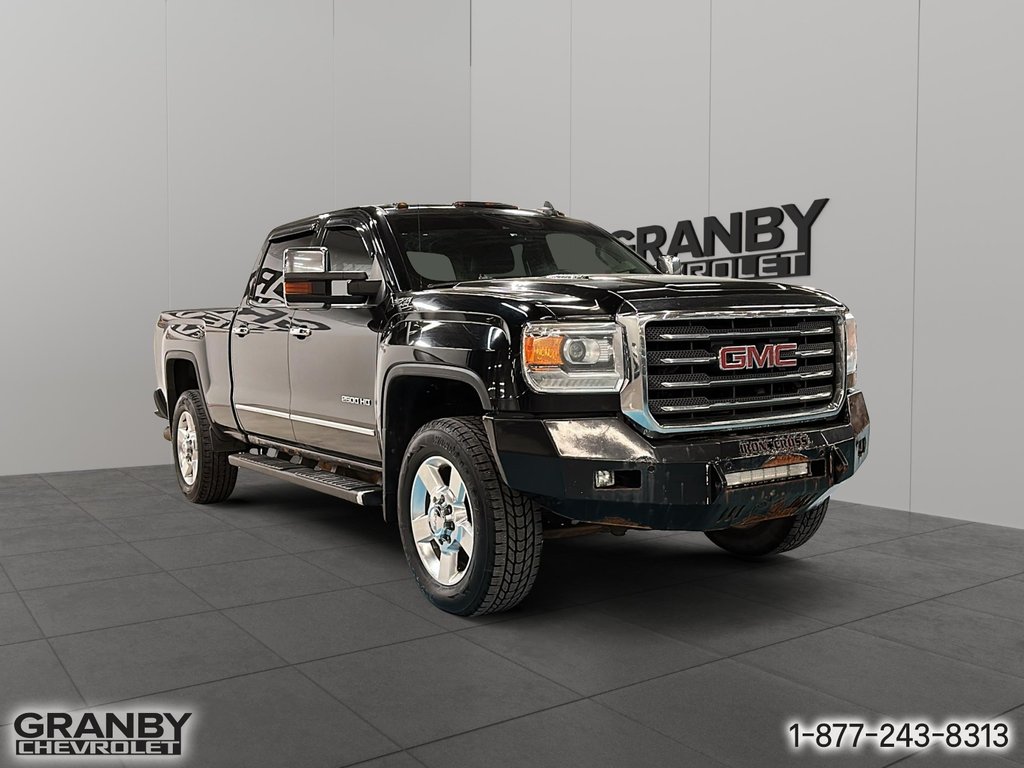 GMC Sierra 2500HD SLT crewcab diesel boite 6.6 uree delete chipe 2016 à Granby, Québec - 3 - w1024h768px