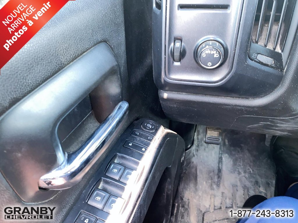 GMC Sierra 2500HD UREE DELETE WT DOUBLECAB BOITE 8 PIED DIESEL 2018 à Granby, Québec - 8 - w1024h768px