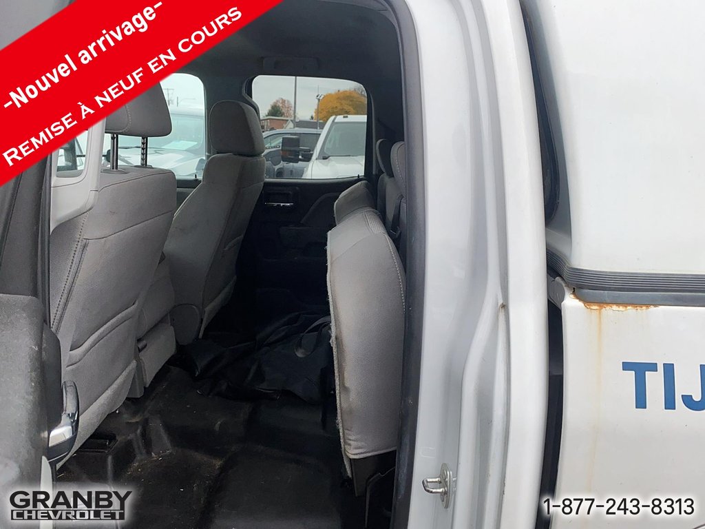 GMC Sierra 2500HD cab double moteur essence 6.0l 2018 à Granby, Québec - 9 - w1024h768px