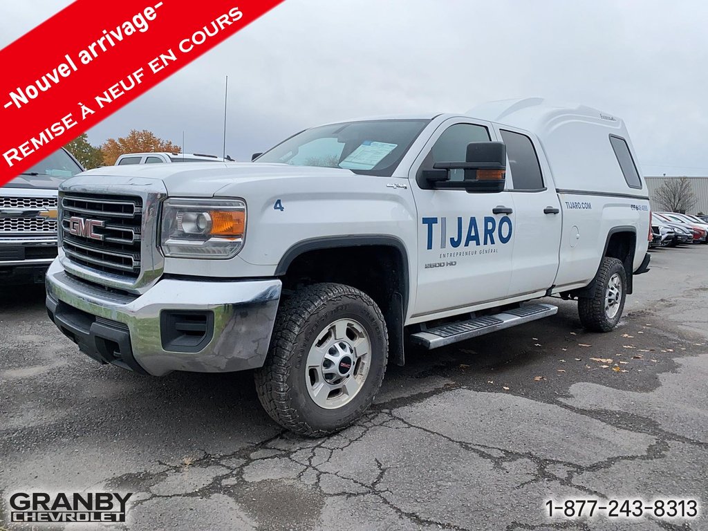 GMC Sierra 2500HD cab double moteur essence 6.0l 2018 à Granby, Québec - 1 - w1024h768px