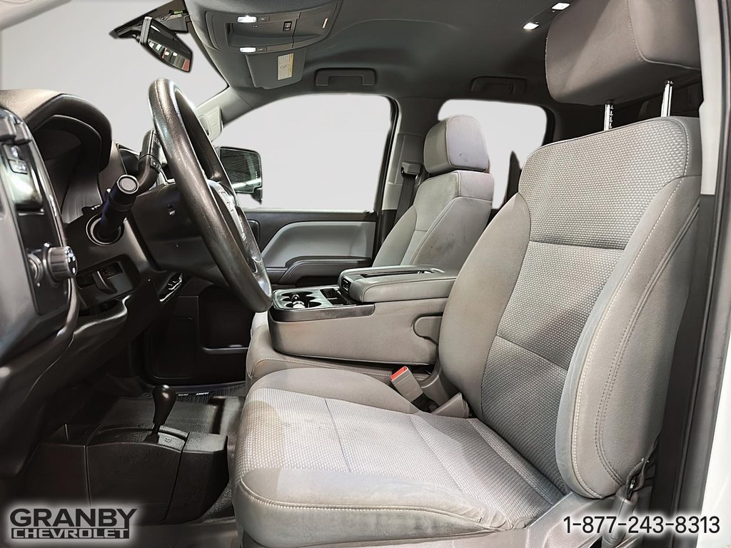 GMC Sierra 2500HD  2018 à Granby, Québec - 12 - w1024h768px