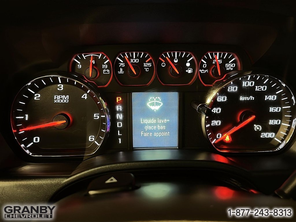 GMC Sierra 2500HD  2018 à Granby, Québec - 17 - w1024h768px