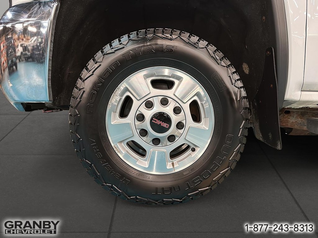 GMC Sierra 2500HD  2018 à Granby, Québec - 11 - w1024h768px