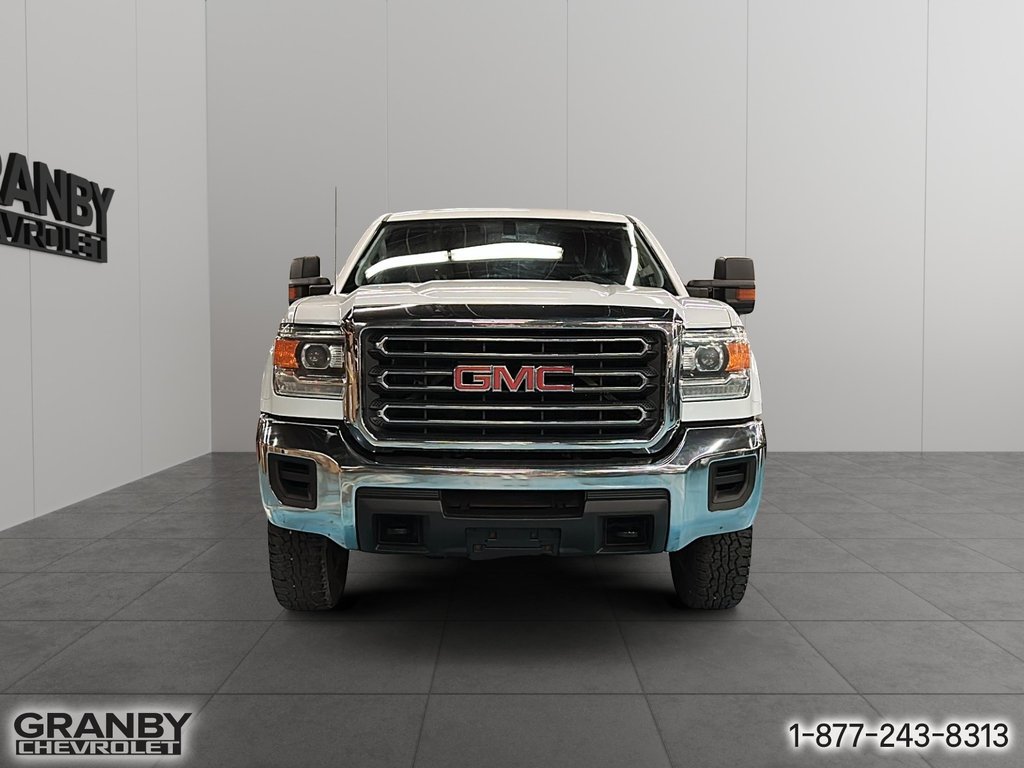 GMC Sierra 2500HD  2018 à Granby, Québec - 2 - w1024h768px